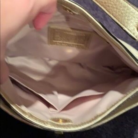 GUC Coach Sparkly Crossbody Bag-Shimmer Thread - Picture 5 of 12